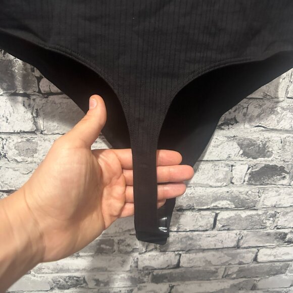 NWT Lululemon Stretch Cotton Rib Crewneck SS Bodysuit Thong Size XS (BLK) - Picture 6 of 15